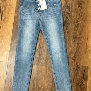 Girls size 8- 7 For All Mankind Blue Jeans with Vintage Wash- Skinny Fit